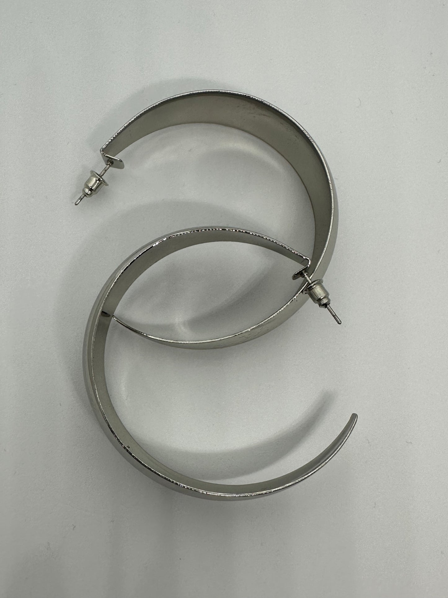 Exaggerated Hoops